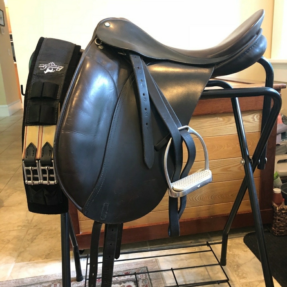 County "Competitor" Dressage Saddle